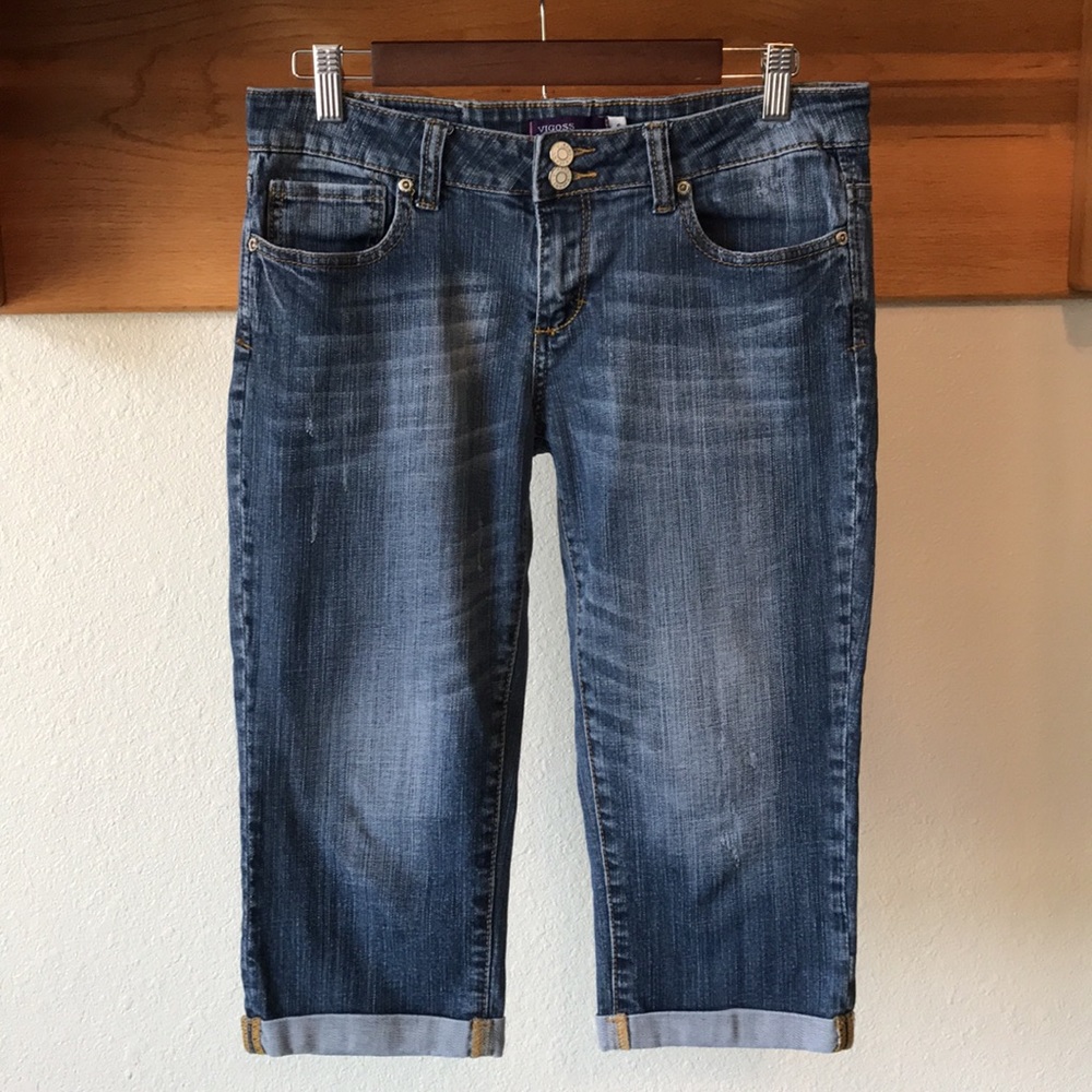 Vigoss Distressed Capris